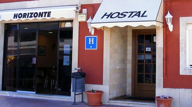 Hostal Horizonte Es Castell  Zewnętrze zdjęcie